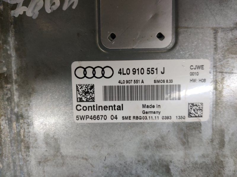 Блок керування двигуном 4L0910551J Audi Q7