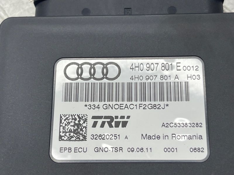 Блок керування стоянковим гальмом Audi A6
