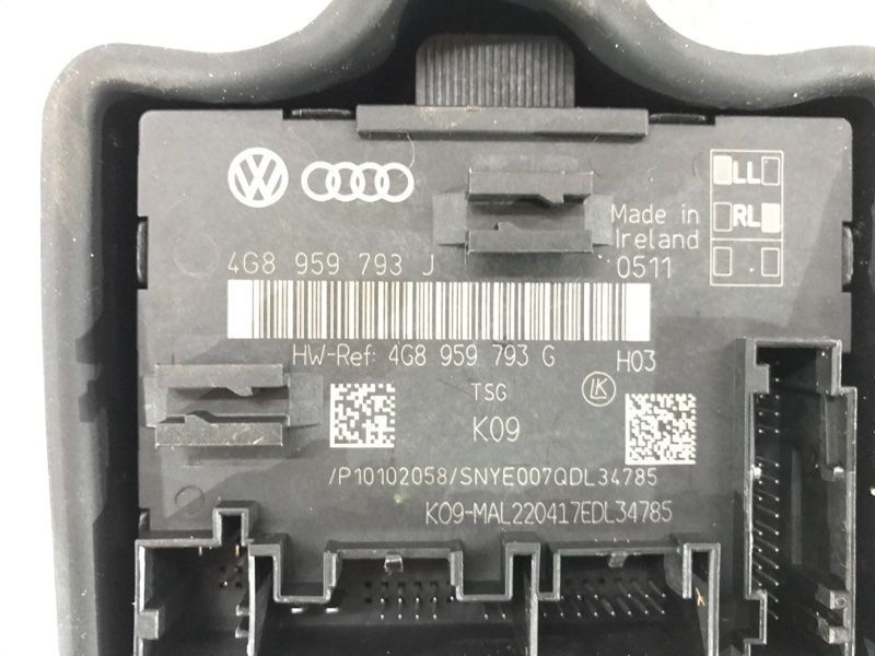 Блок керування дверей 4G8959793J Audi A6