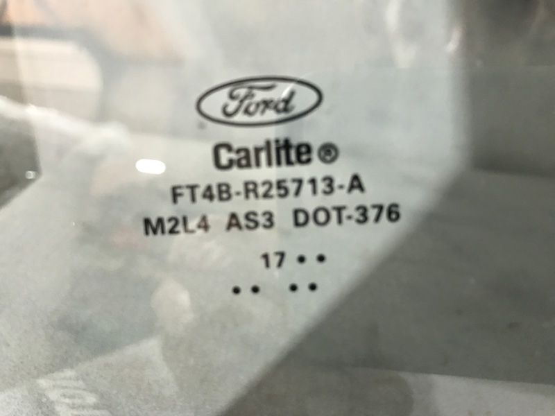 Стекло двери FT4BR25713A Ford Edge