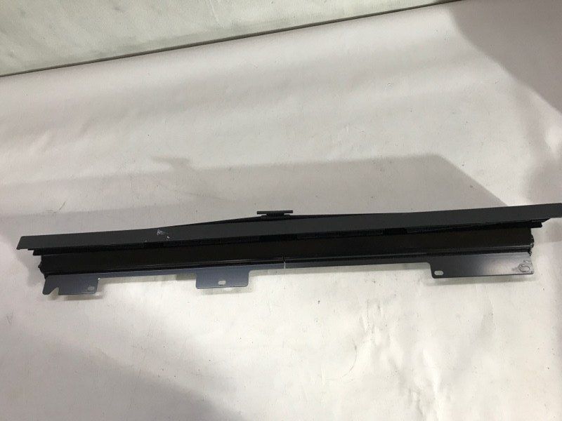 Шторка дверей сонцезахисна 4M0861333DQBC Audi Q7