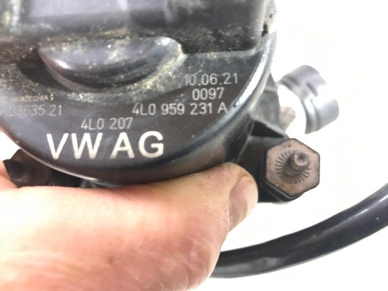 Насос повітряний 4L0959231A Audi Q7