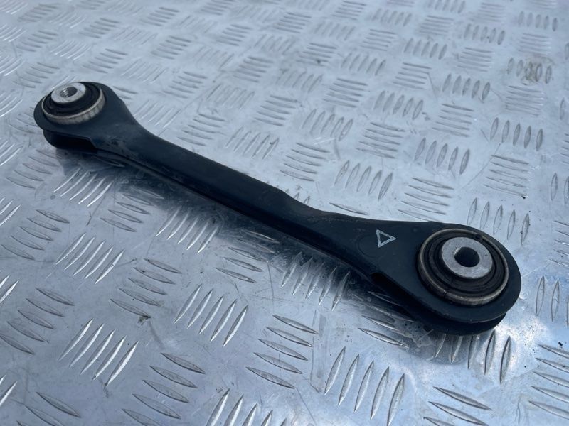 Рычаг задней подвески нижний левый/правый 8K0501529L Audi A6 Audi A4, Audi A4 Allroad, Audi A5, Audi A6, Audi A7, Audi A8, Audi Q5, Audi RS7, Audi S4, Audi S5, Audi S6, Audi S7, Audi S8, Audi SQ5, Porsche Macan