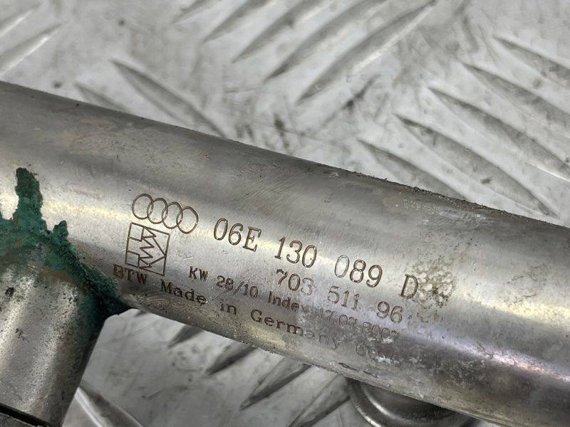 Паливна рампа 06E130089D Audi Q7