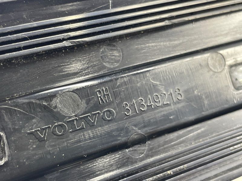 Накладка порога 31349213 Volvo XC60