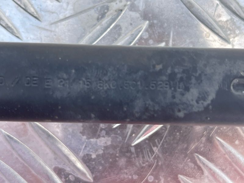 Рычаг задней подвески нижний левый/правый 8K0501529L Audi A6 Audi A4, Audi A4 Allroad, Audi A5, Audi A6, Audi A7, Audi A8, Audi Q5, Audi RS7, Audi S4, Audi S5, Audi S6, Audi S7, Audi S8, Audi SQ5, Porsche Macan
