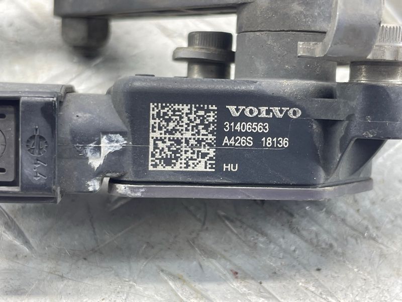 Датчик положения кузова / Дорожного просвета 31681287 Volvo XC60