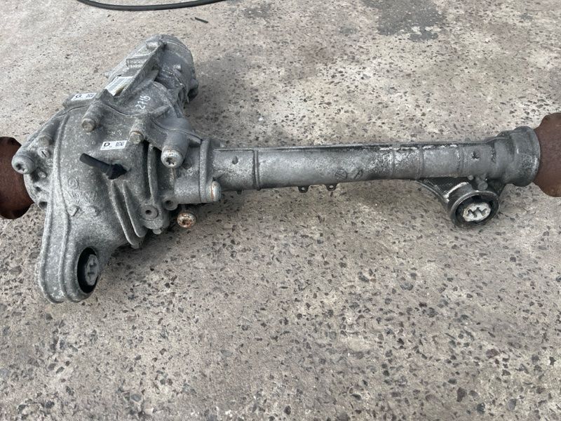 Редуктор переднего моста 0BM409505M Volkswagen Touareg