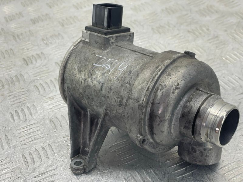 Насос охолоджувальної рідини 31368715 Volvo XC40 Volvo S60, Volvo S60 Cross Country, Volvo S80, Volvo S90, Volvo V60, Volvo V60 Cross Country, Volvo V90, Volvo V90 Cross Country, Volvo XC40, Volvo XC60, Volvo XC70, Volvo XC90