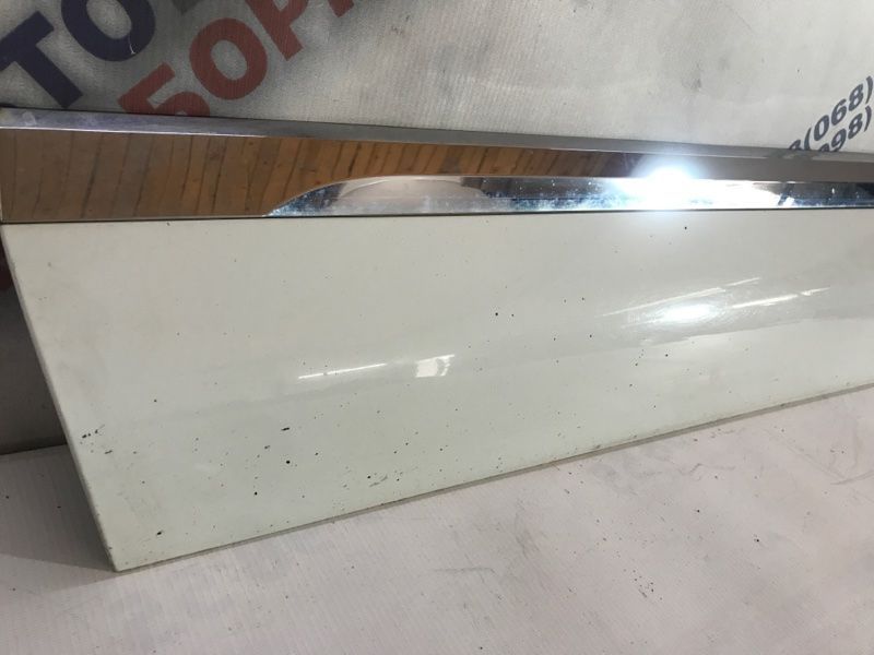 Накладка дверей 7P6854939H Volkswagen Touareg