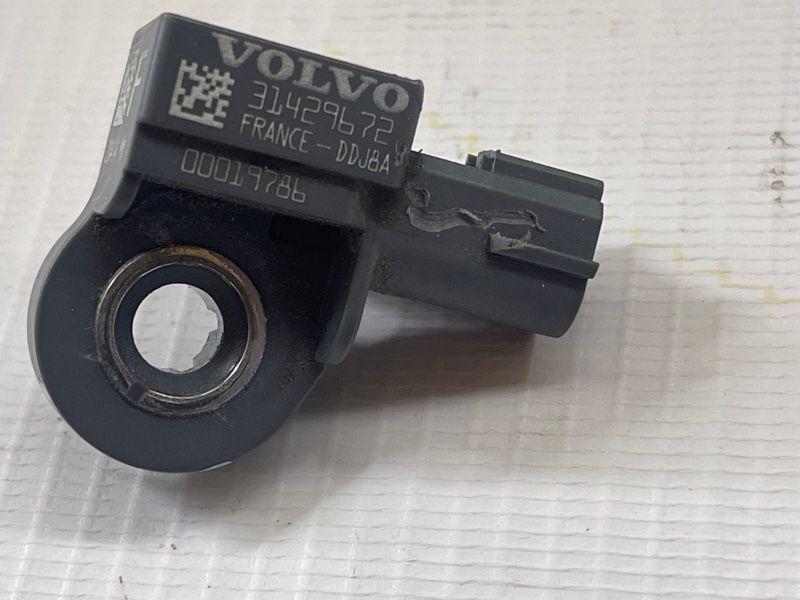 Датчик удару передній 31429672 Volvo XC90 Volvo S90, Volvo V90, Volvo V90 Cross Country, Volvo XC60, Volvo XC90