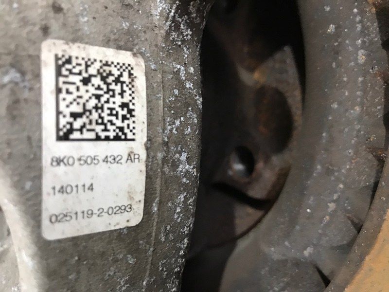 Поворотный кулак / Цапфа с подшипником 8K0505432AR Audi A6