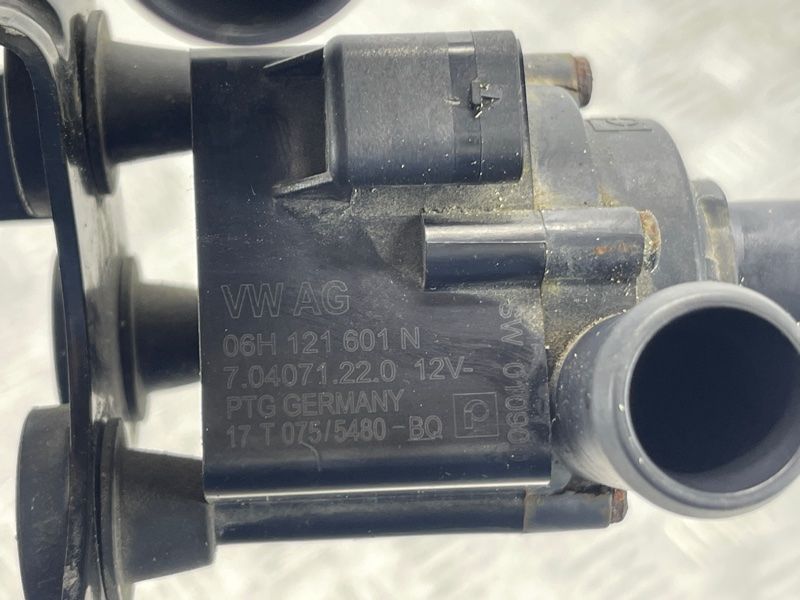 Додатковий насос охолоджуючої рідини 06H121601N Audi Q5 Audi A7 Sportback, Audi Q5 PHEV, Audi S7 Sportback, Audi A4, Audi A4 Allroad, Audi A5, Audi A5 Sportback, Audi A6, Audi A6 Allroad, Audi A7, Audi A8, Audi Q5, Audi Q5 Sportback, Audi Q7, Audi R8, Audi S4, Audi S5, Audi S5 Sportback, Audi S6, Audi SQ5, Audi SQ5 Sportback