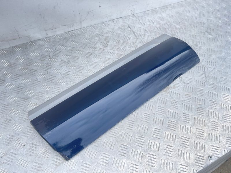 Накладка дверей 7P6854949H Volkswagen Touareg