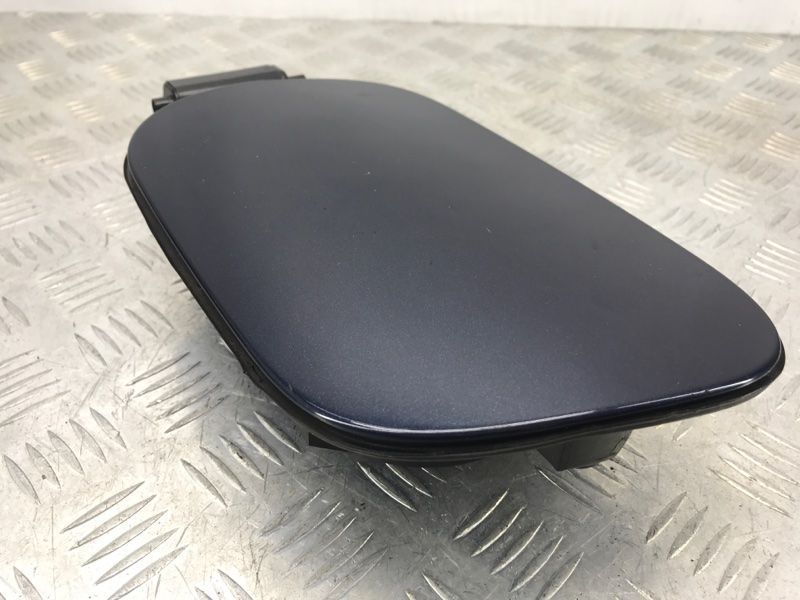 Корпус лючка кришки паливного бака в зборі 7P6809857A Volkswagen Touareg
