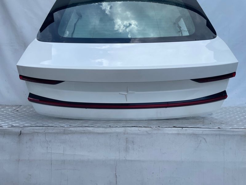 Кришка багажника 31689720 Polestar 2