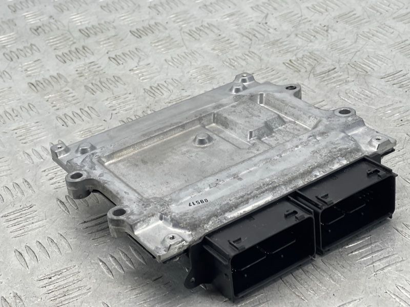 Блок керування двигуном 31452233 Volvo XC90