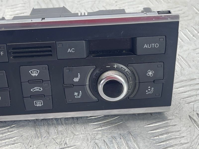 Панель керування клімат-контролем 4L0820043AJSZD Audi Q7