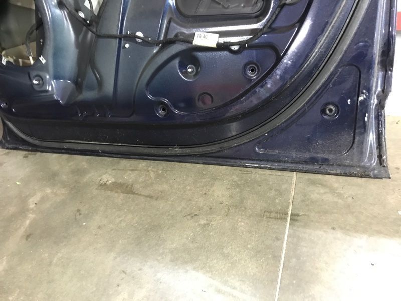 Двері 4L0831052A Audi Q7
