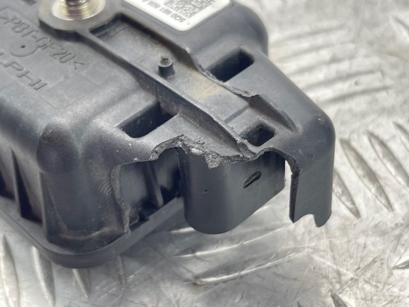 Сирена противоугонной системы 5Q0951605A Audi Q7