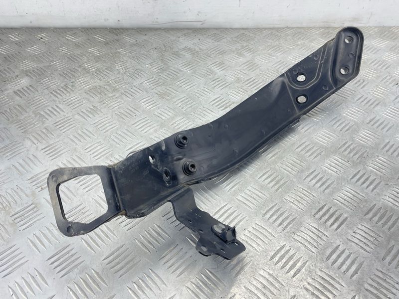 Опора лонжерона 4M0805352 Audi Q7