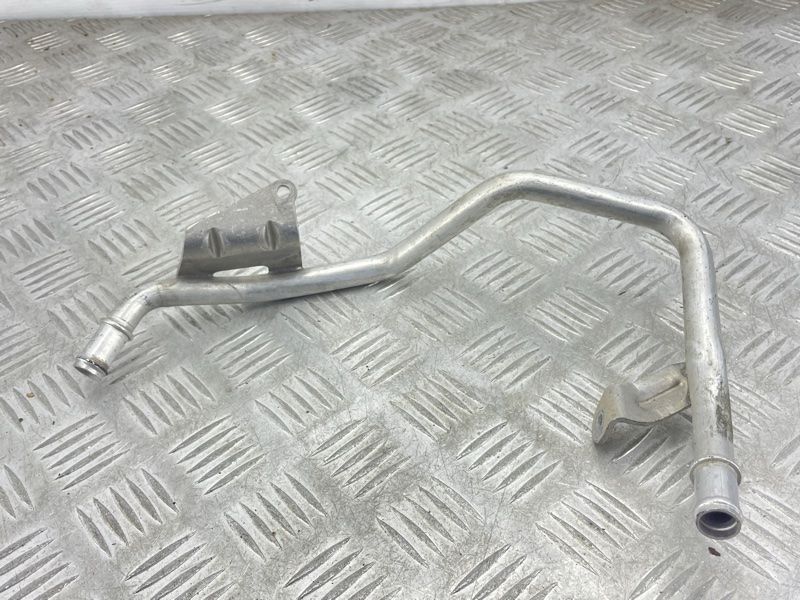 Трубопровід системи охолодження 4G0121485AF Audi S6