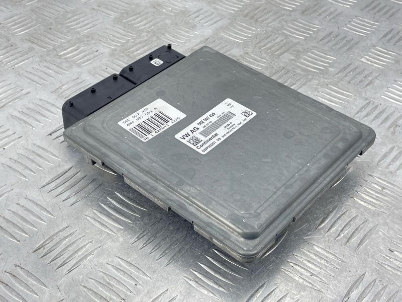 Блок керування двигуном 4M0907551A Audi Q7