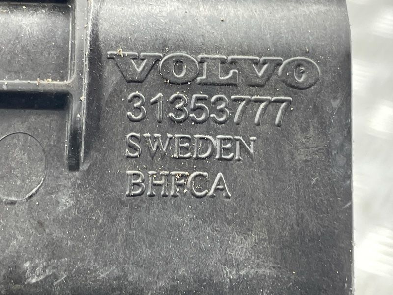 Панель изоляции двигателя 31353777 Volvo XC60
