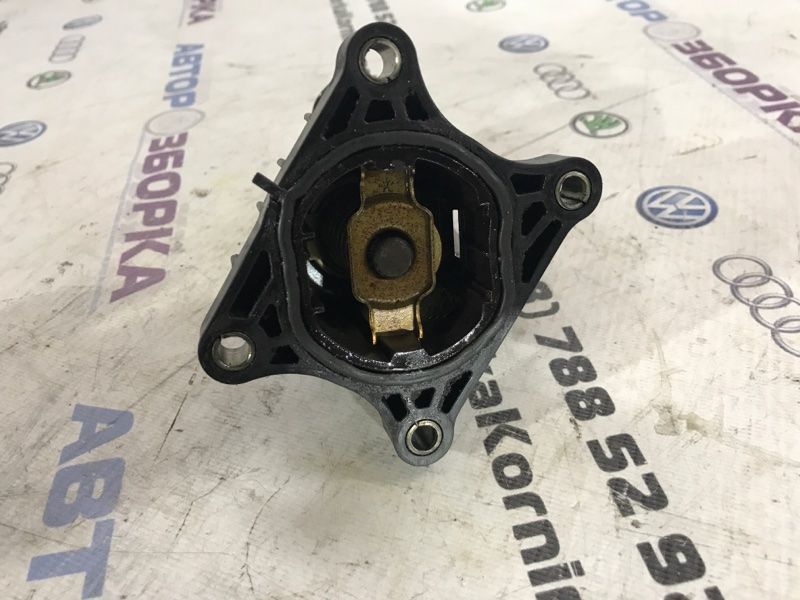 Корпус термостата 31293912 Volvo XC60