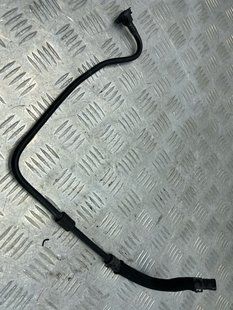 Патрубок Audi A6