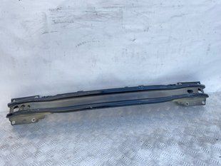 Підсилювач переднього бампера 31420227 Volvo XC60