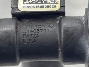 Датчик тиску палива 31405791 Volvo XC90