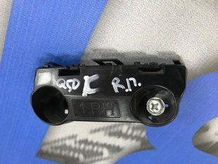 Кронштейн переднего бампера 620444GA0A Infiniti Q50