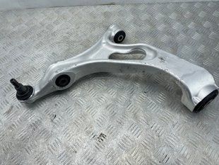 Рычаг передней подвески нижний 7P0407152E Audi Q7