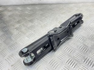 Домкрат 8W0011031C Audi A4