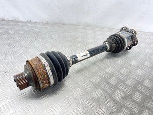 Піввісь 4M0407271D Audi Q7