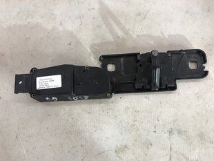 Держатель замка крышки баганика с доводчиком 4F9827383G Audi Q7 Audi A4, Audi A4 Allroad, Audi A6, Audi Q5, Audi Q7, Audi SQ5