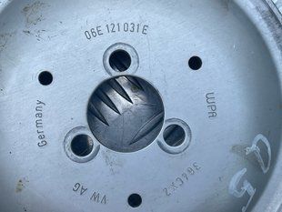Шків помпи 06E121031E Audi Q5