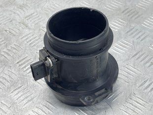 Датчик масового потоку повітря (MAF) 059906461N Audi Q7