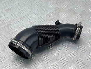 Патрубок воздушного фильтра 4G0129615J Audi A6