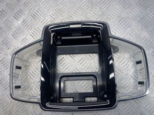 Рамка Volvo XC90