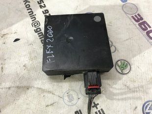 Датчик сліпої зони / блок керування асистента зміни смуги руху DA8T14C689DA Ford Flex