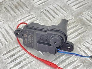 Замок лючка паливного бака 4M0862153 Audi A6