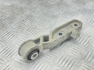 Кронштейн подушки двигуна 31359890 Volvo XC90