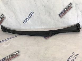 Водовідвідний щиток 4G1819403B9B9 Audi A6
