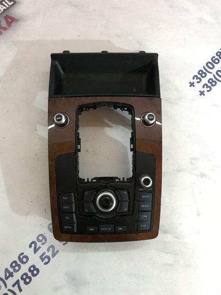 Накладка центральної консолі 4L0864261E1B4 Audi Q7