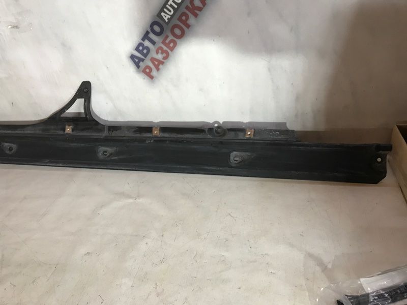 Накладка порога 4M0825212F Audi Q7
