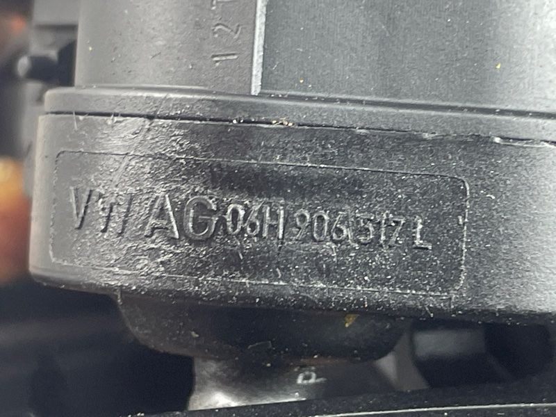 Клапан управления турбиной 079145462M Audi S8