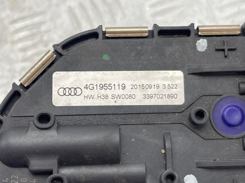Мотор и трапеция дворников 4G1955023C Audi A7