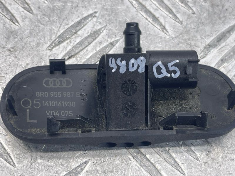 Форсунка омывателя лобового стекла 8R0955987B Audi Q5
